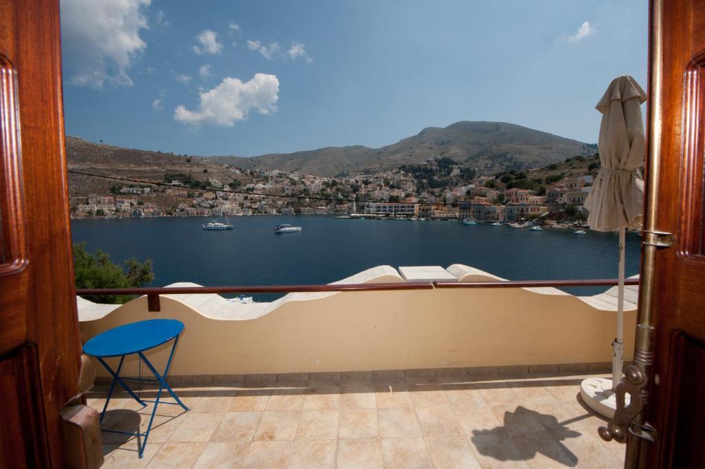 Apartamento Odyssia Symi Exterior foto