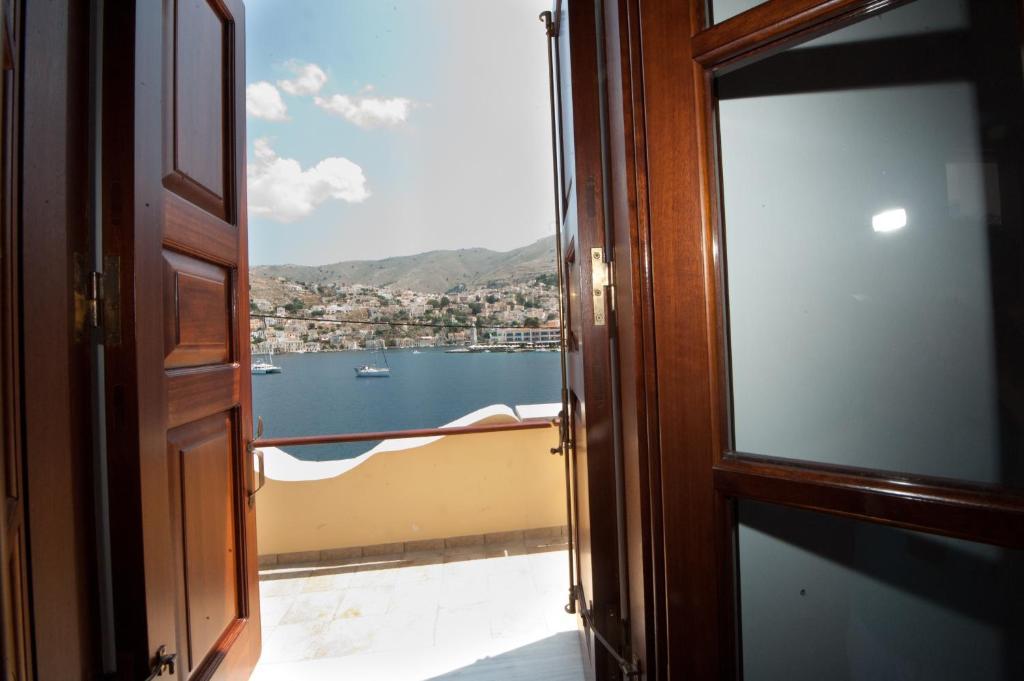 Apartamento Odyssia Symi Exterior foto