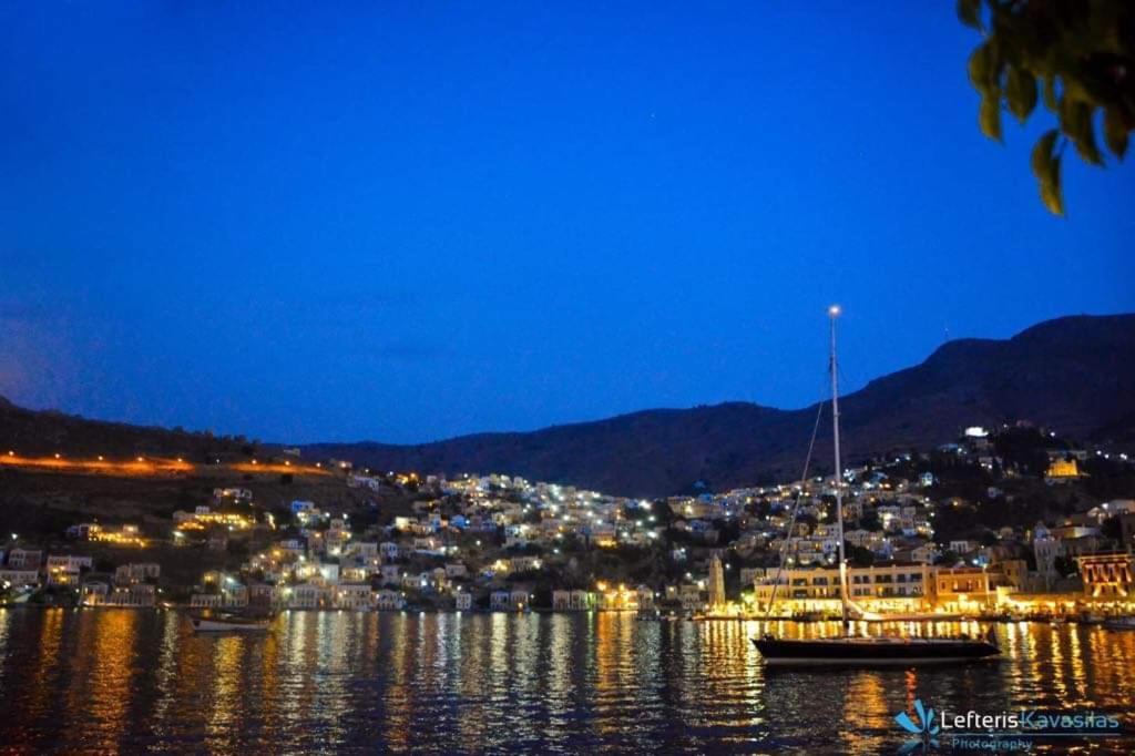 Apartamento Odyssia Symi Exterior foto